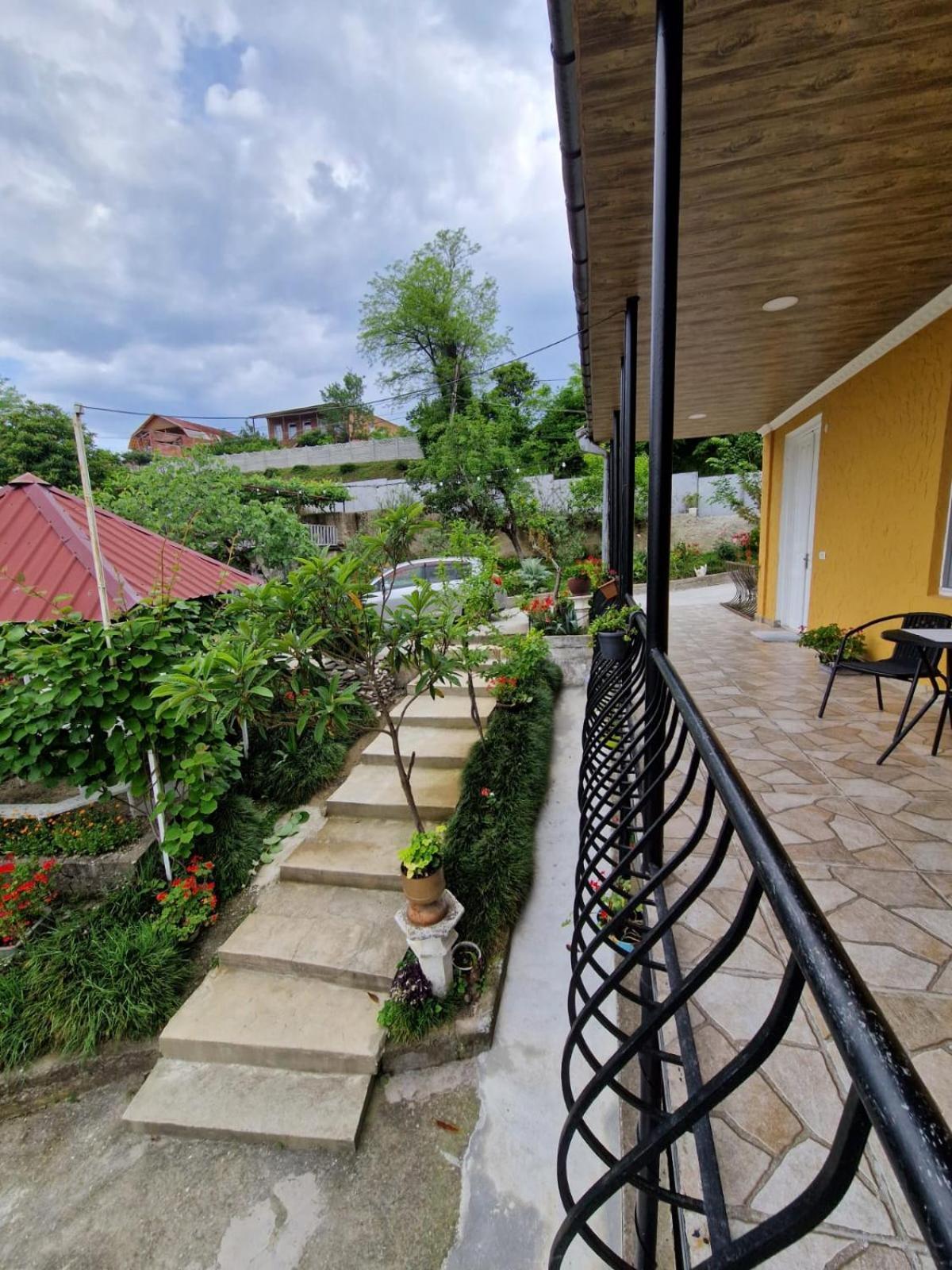 Вілла Magdan House Цакалтубо Екстер'єр фото